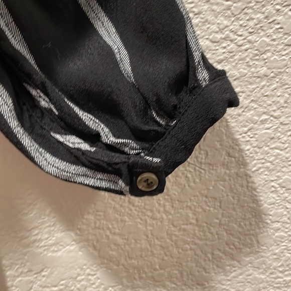 H&M black horizontal white stripes front button down peplum cut size 2 - Picture 3 of 12